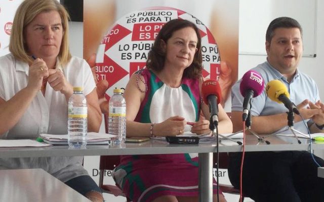 UGT rechaza el VII Convenio de Dependencia porque “empeora” las condiciones laborales de las gerocultoras del sector en la región UGT rechaza el VII Convenio de Dependencia porque “empeora” las condiciones laborales de las gerocultoras del sector en la región