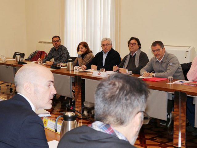 “El Gobierno debe dar un paso más para recuperar los derechos perdidos de los empleados públicos” “El Gobierno debe dar un paso más para recuperar los derechos perdidos de los empleados públicos”