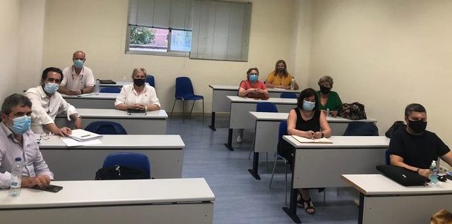 UGT, CCOO y ACESCAM constituyen una mesa de seguimiento de las residencias de mayores de CLM para analizar los problemas del sector UGT, CCOO y ACESCAM constituyen una mesa de seguimiento de las residencias de mayores de CLM para analizar los problemas del sector