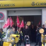 UGT y CCOO convocan huelga general el 5, 7 y 12 de enero contra el desmantelamiento de los servicios de reparto de Correos, la precarización y recorte de plantilla